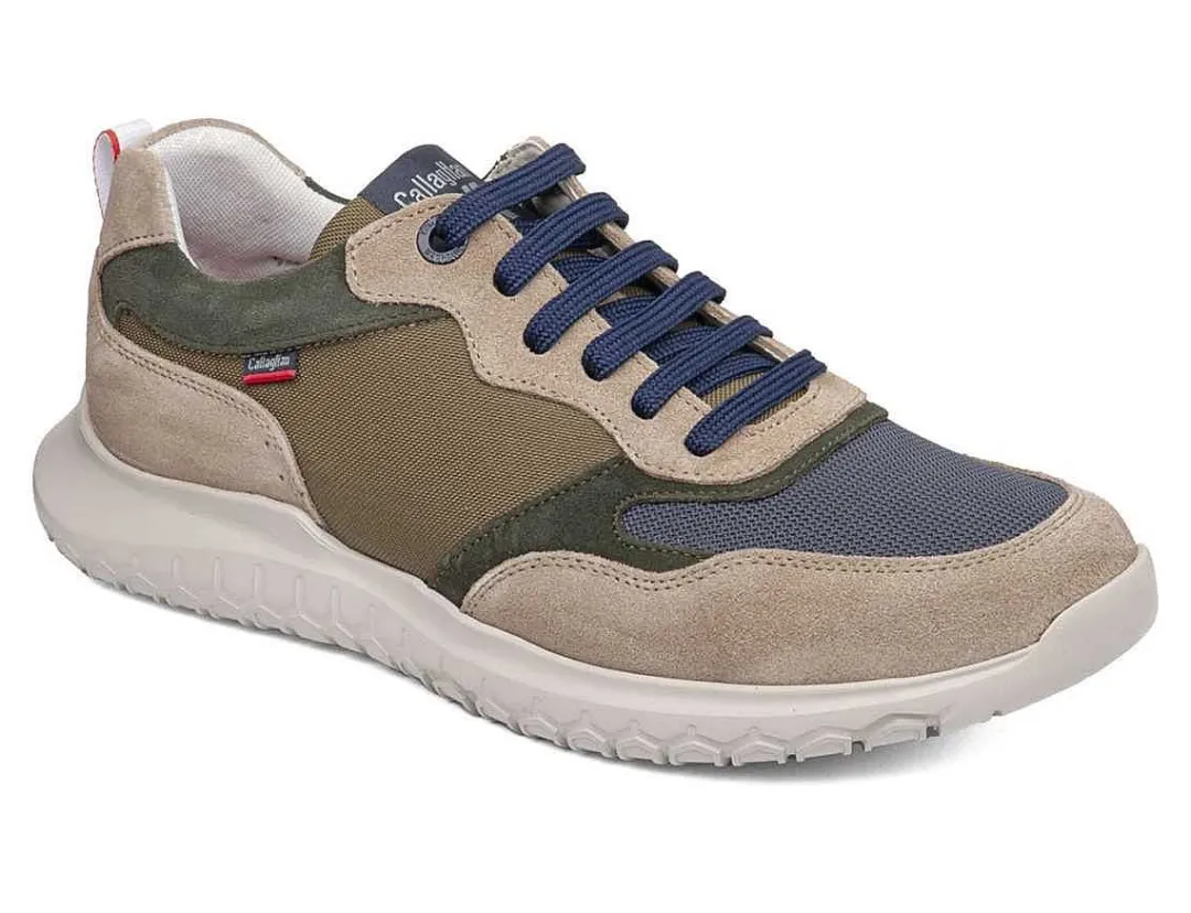 Sale callaghan Modelo 53702